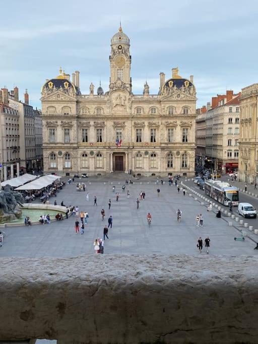 Grand Balcon Place Des Terreaux Lione Esterno foto